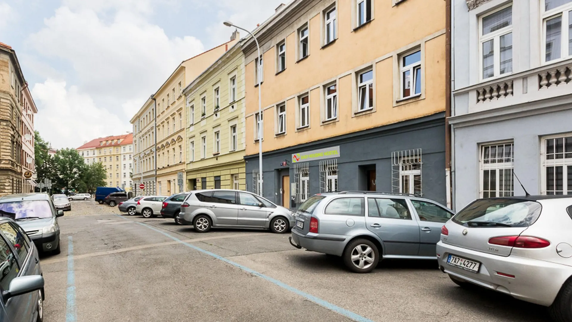 Easy Housing location